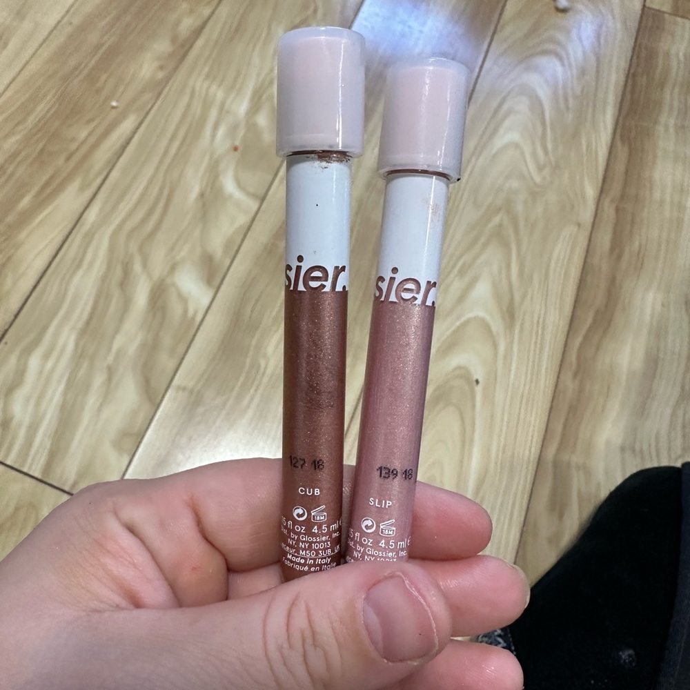 BUNDLE two Glossier lidstar cub and slip